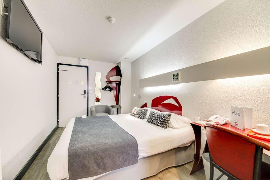 Brit Hotel Porte D'Espagne 페르피냥 객실 사진